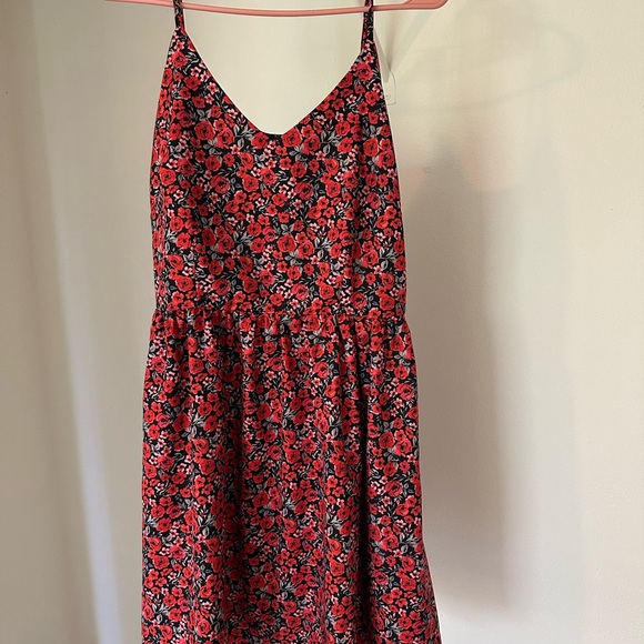 Floral Red and Black Women's Dress - Picture 3 of 4